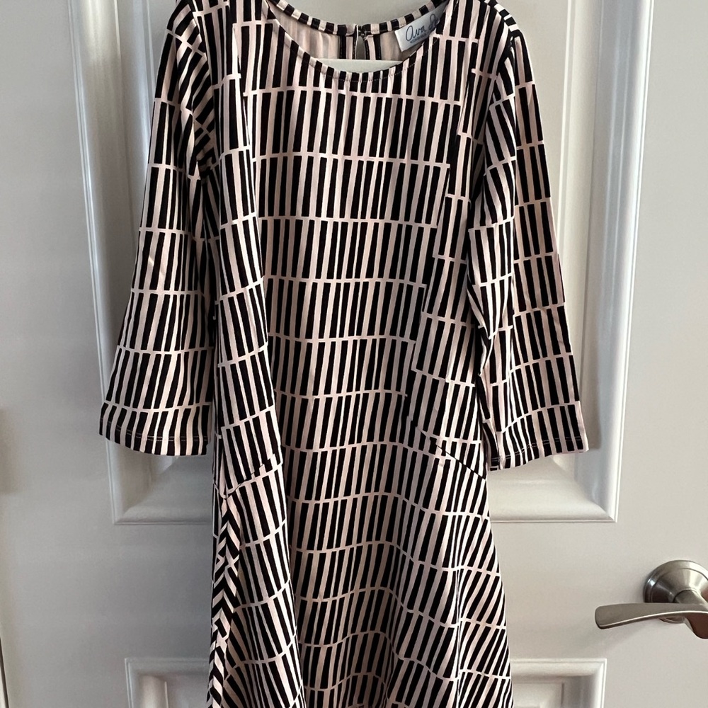 Ava Sky Girls Dress Elsa Black Sticks - Size 8 - NWT